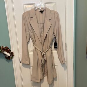 Vera Wang Classic Tan Trench Coat